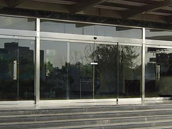 automatic sliding door