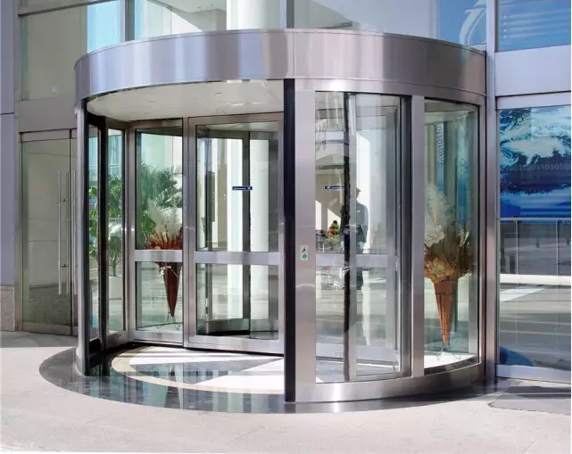 automatic revolving door